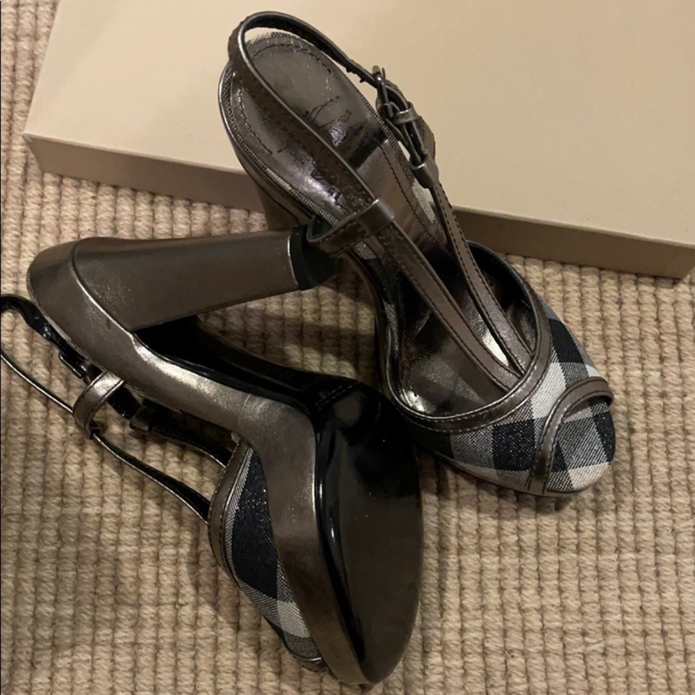 Burberry check sandals in metallic shimmer size 36 - Picture 2 of 4